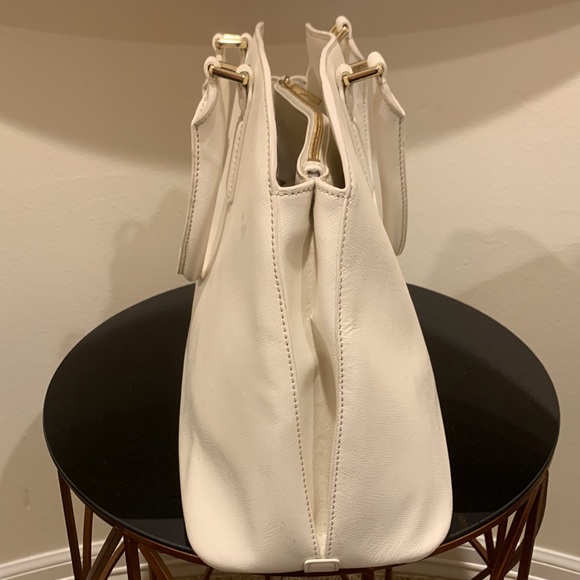 Robinson Saffiano Open-Top Dome Satchel Bag - Picture 5 of 12